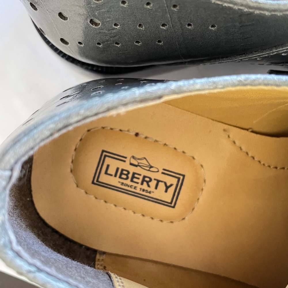 Liberty Youth Boys Dress Shoes Oxfords Brogue Perforated Leather Upper Size 1 - Picture 7 of 8